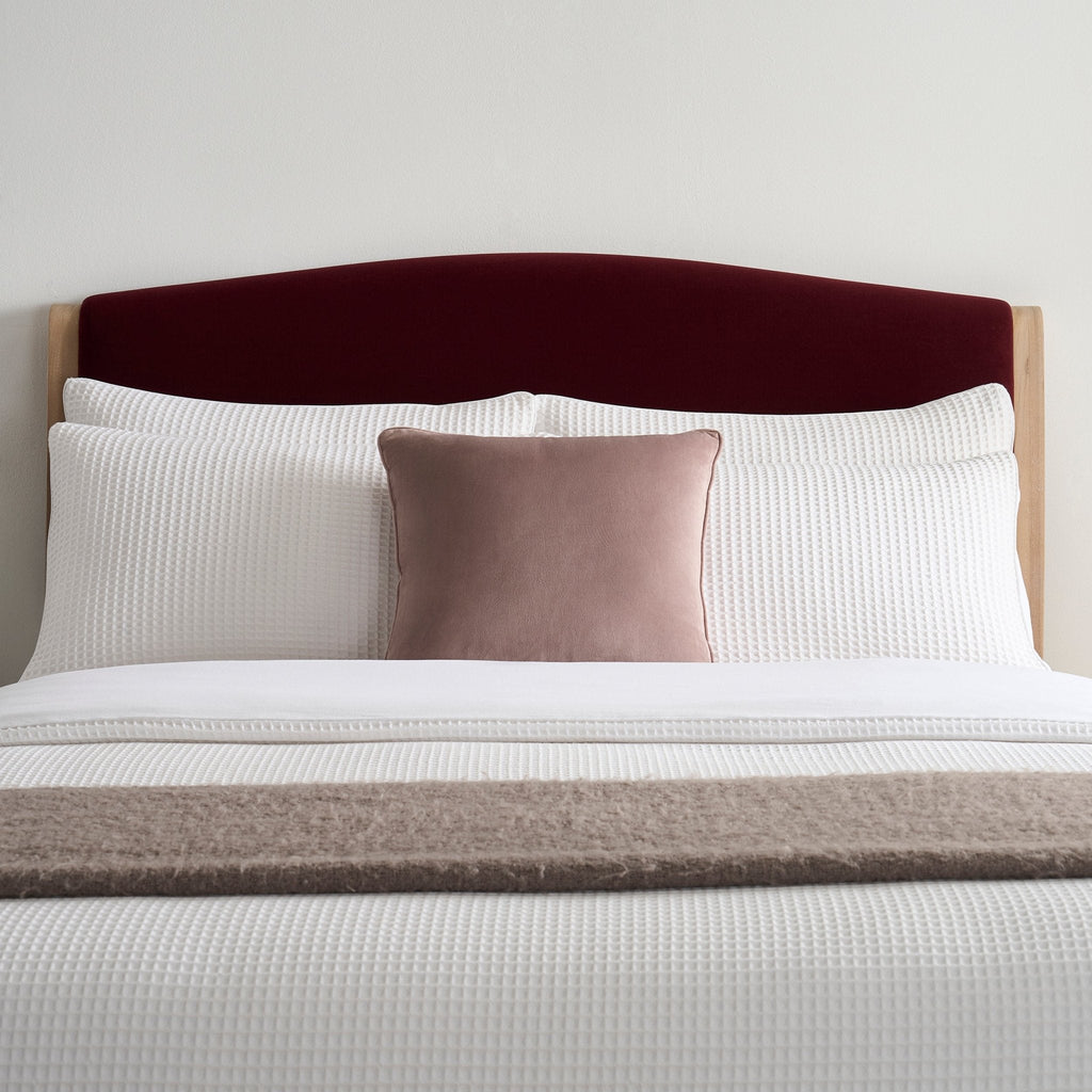 Lit - Découvrez le summum de l'élégance raffinée avec ce lit de style français de la Collection - parfait pour tout décor classique ou moderne.