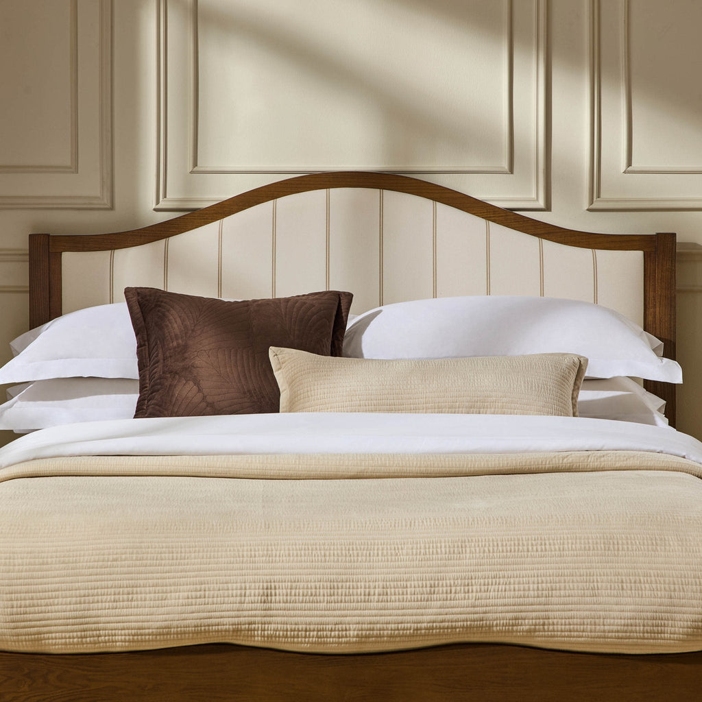 Couleurs neutres pour la chambre