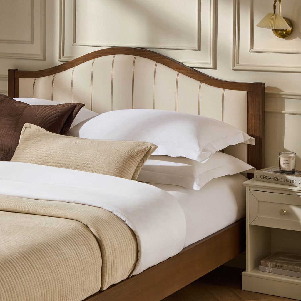Couleurs neutres pour la chambre