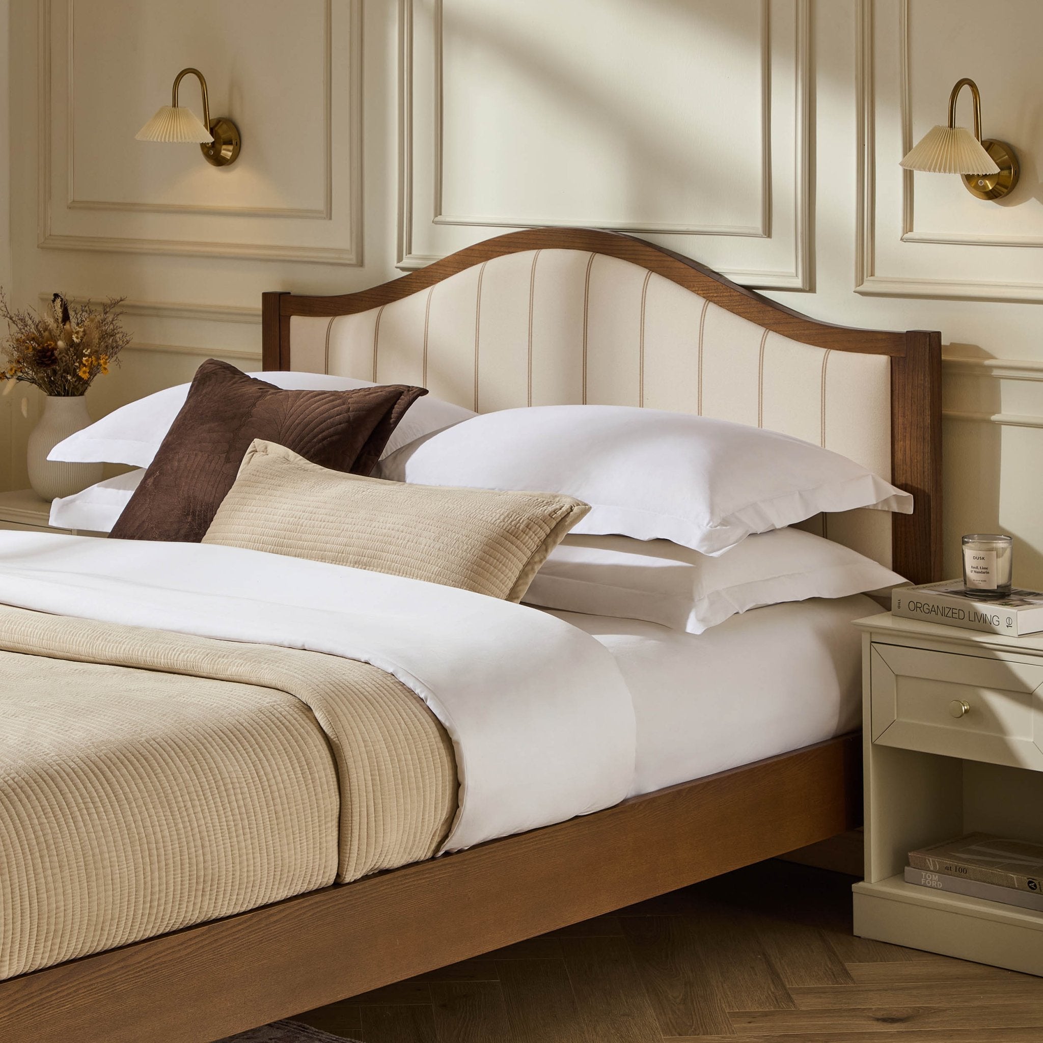 Couleurs neutres pour la chambre